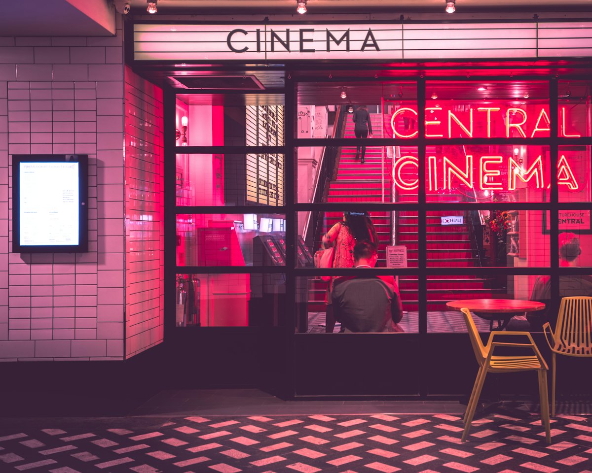 麻花影视_麻花影视_综艺动漫一站式：《绵羊侦探团》首映 马思纯沙溢土豆分享配音心得（封面配图）